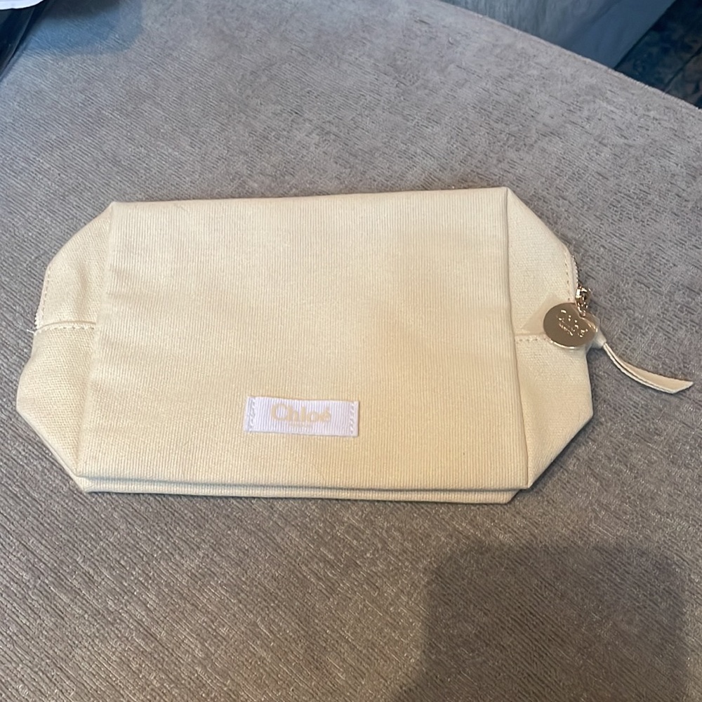 NWOT Chloe Parfum Cosmetics Bag in Cream